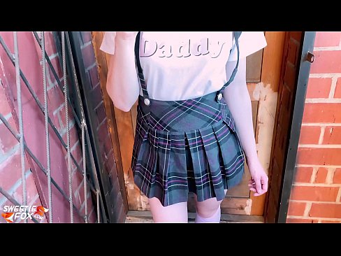 ❤️ Schoolgirl Sucks a dick gu domhainn agus fucks an àite clasaichean. Bhidio gnè  aig gd.kassavrn.ru